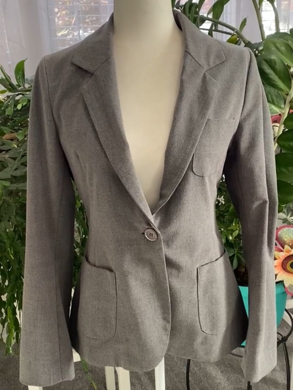 ❌SOLD❌Not Forever Gray Single Button Fitted Blazer Jacket Split Tail - Picture 3 of 17
